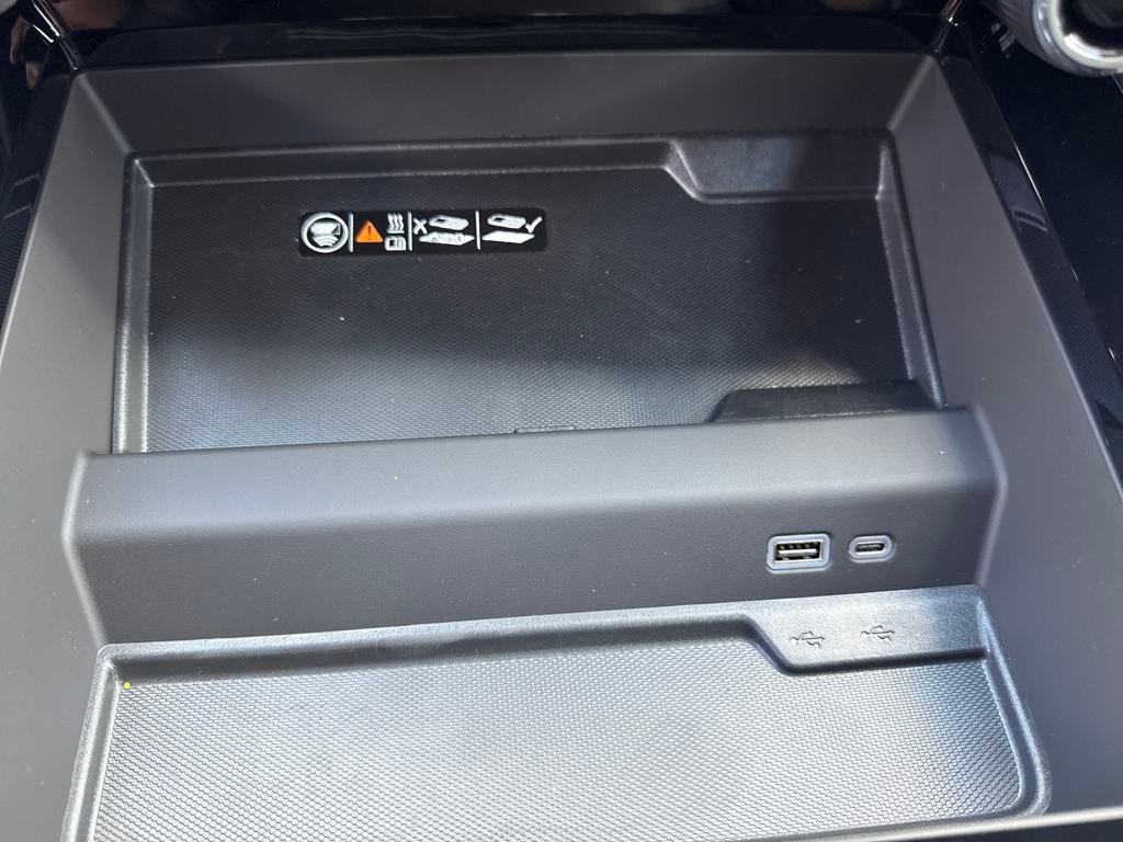new 2025 Chevrolet Suburban car, priced at $75,380