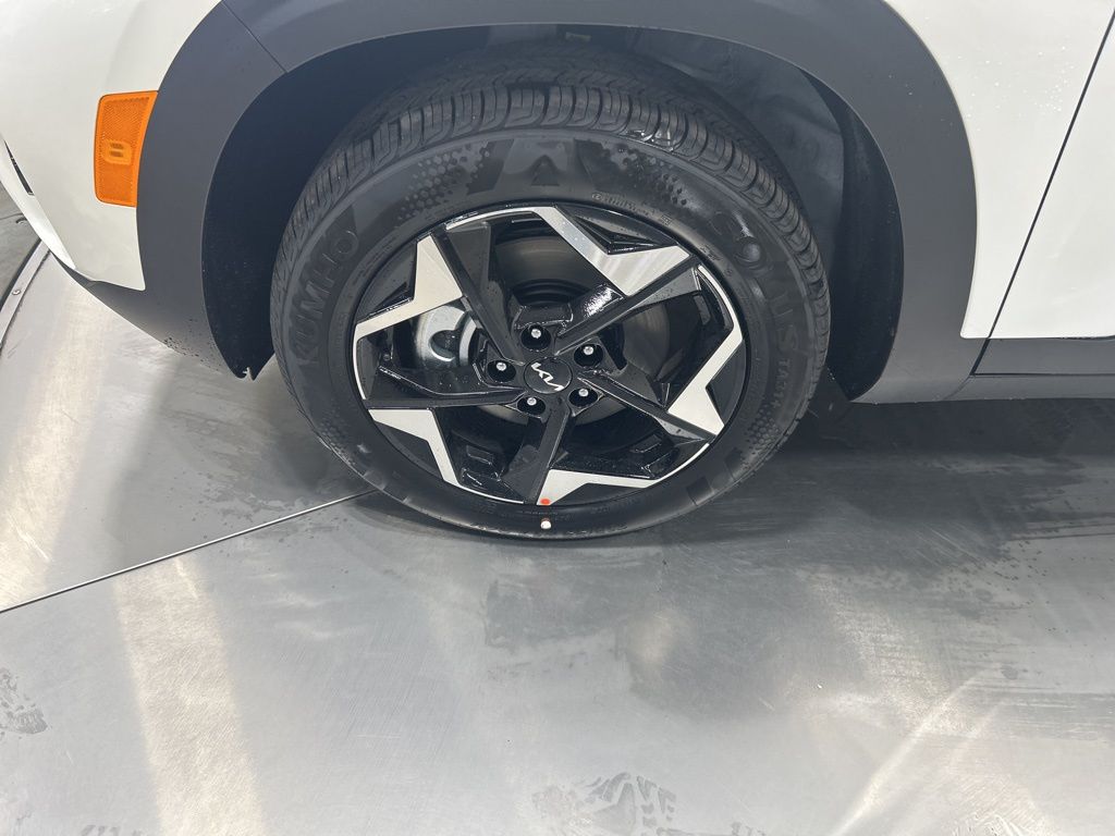 new 2026 Kia Seltos car, priced at $27,484
