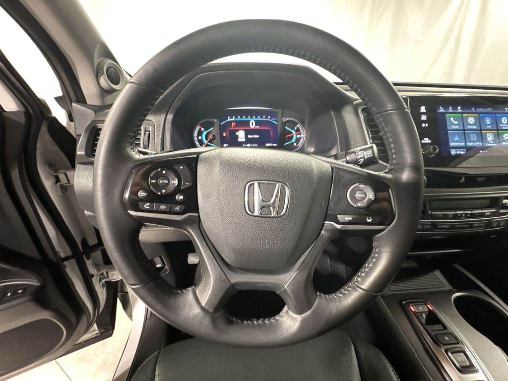 used 2022 Honda Pilot car, priced at $33,792