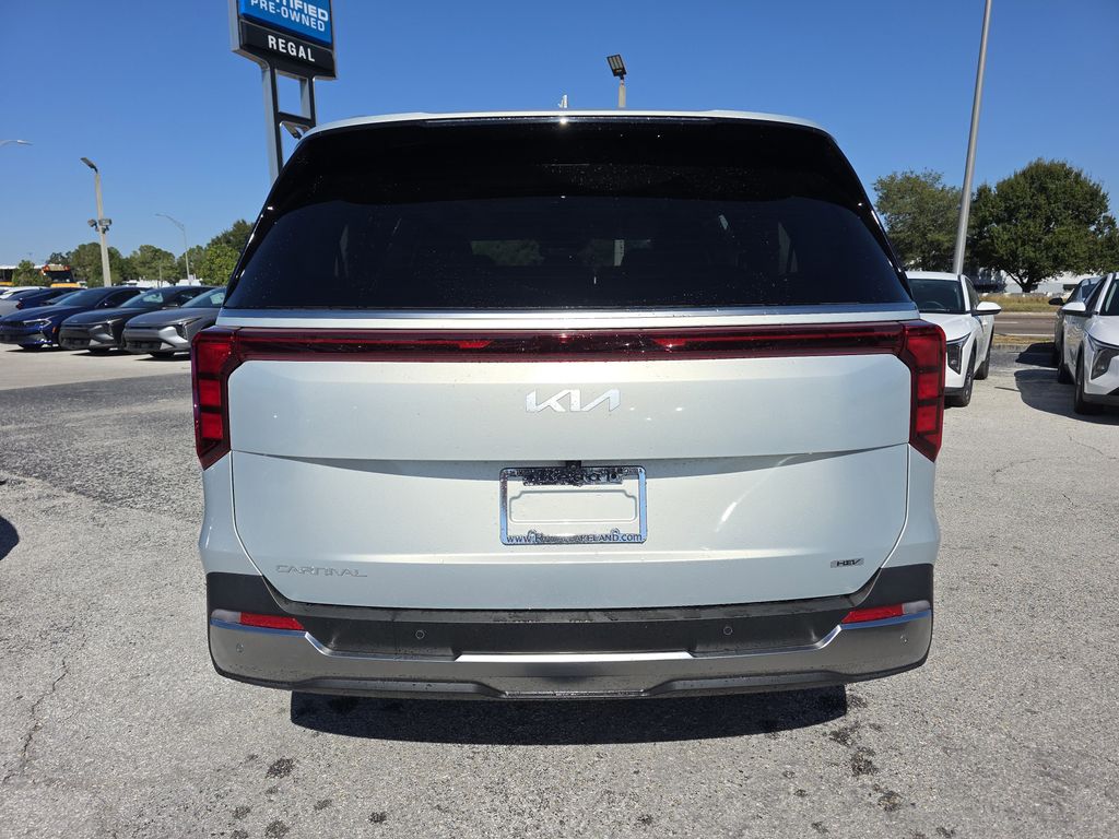new 2026 Kia Carnival Hybrid car, priced at $47,799