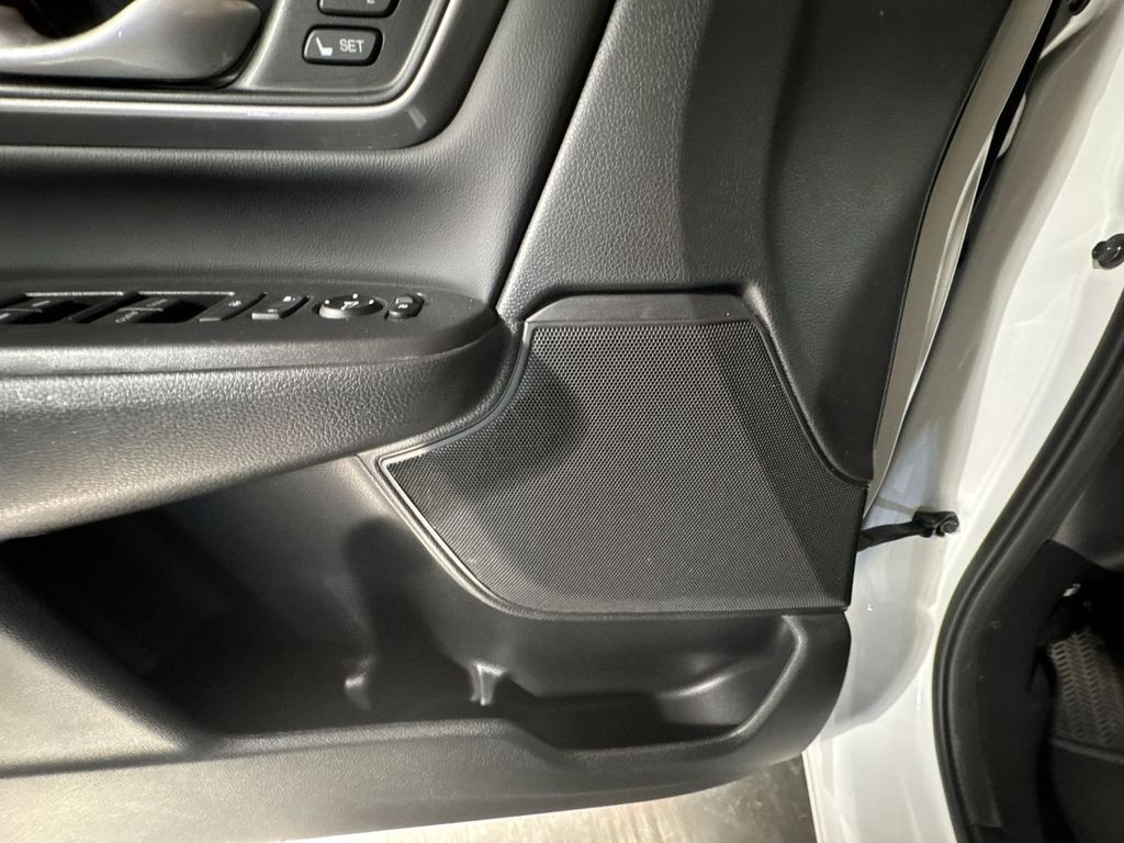 used 2020 Honda CR-V car, priced at $25,621
