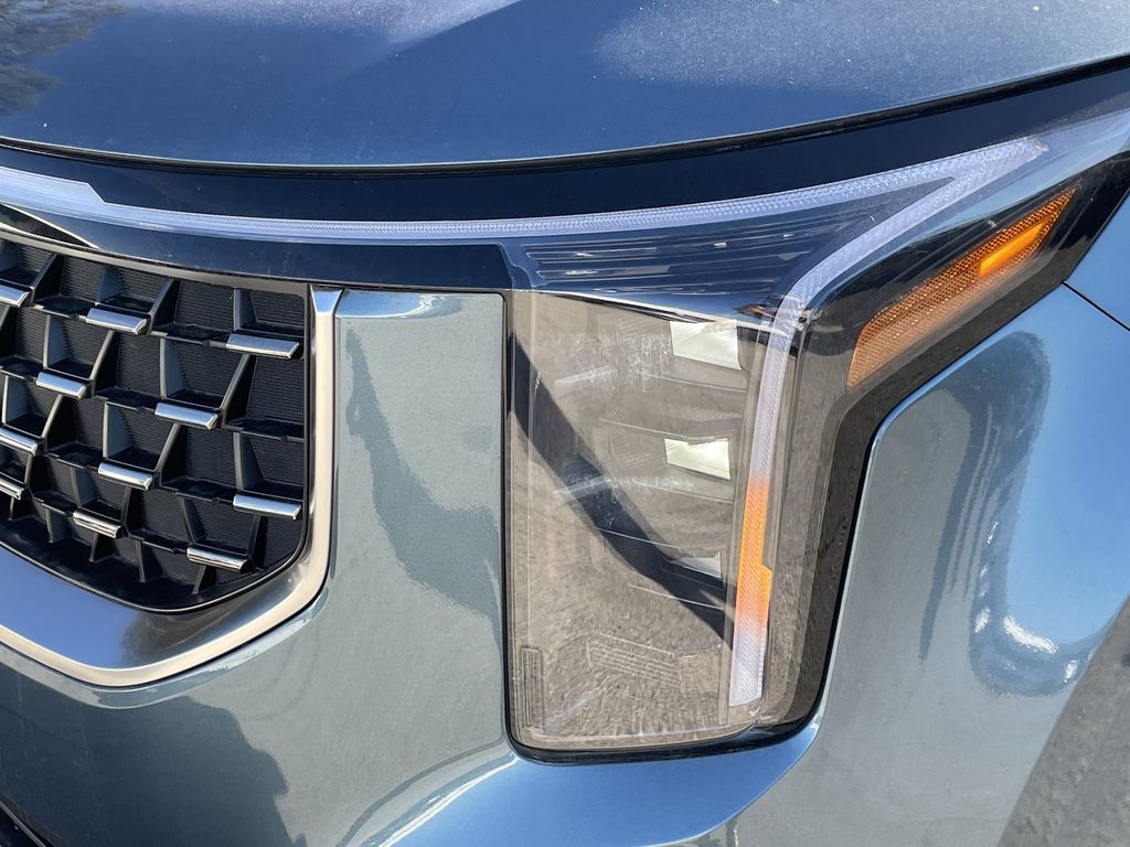 new 2026 Kia Carnival Hybrid car, priced at $48,555