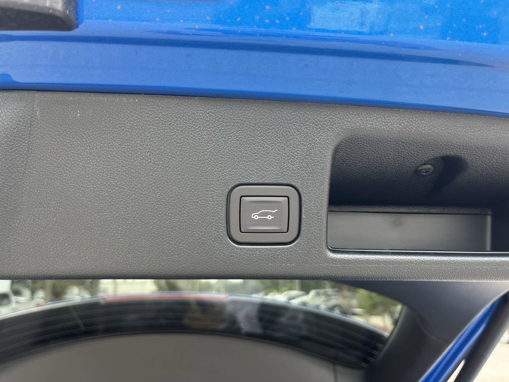 new 2025 Chevrolet Equinox EV car, priced at $38,573