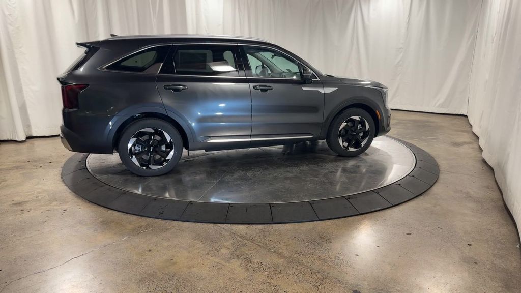 new 2025 Kia Sorento Hybrid car, priced at $42,088