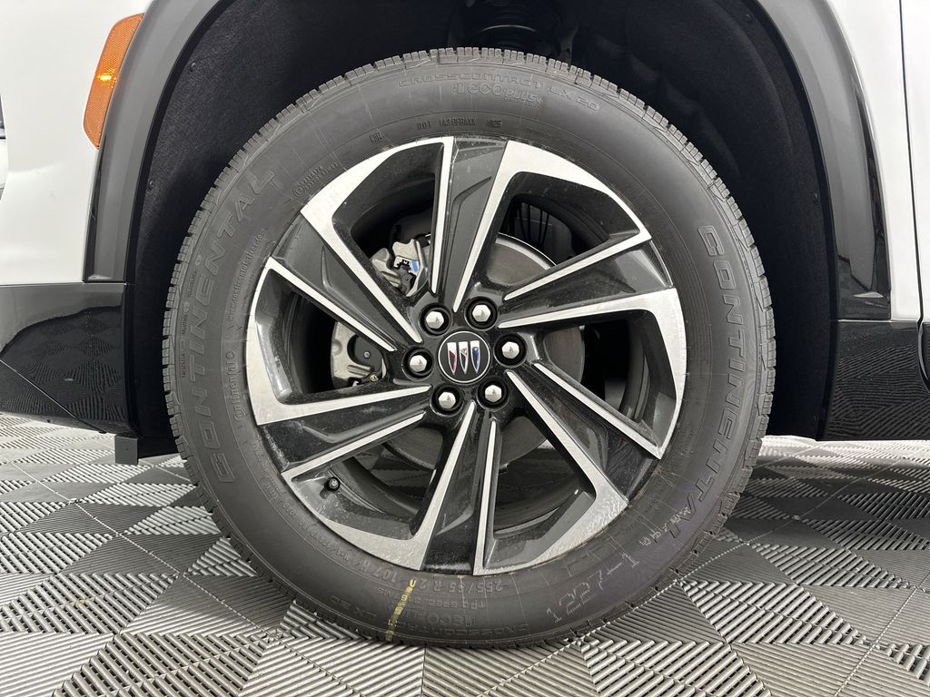 new 2025 Buick Enclave car, priced at $48,134