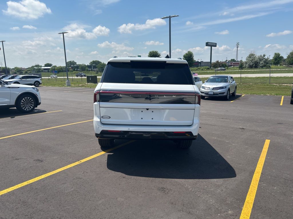 new 2025 Lincoln Navigator car, priced at $110,535