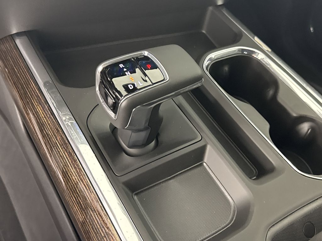 new 2025 GMC Sierra 1500 car, priced at $60,424