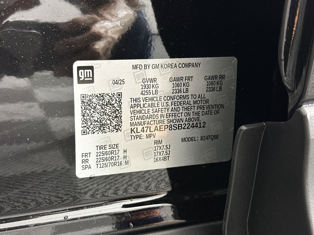 new 2025 Buick Envista car, priced at $27,375