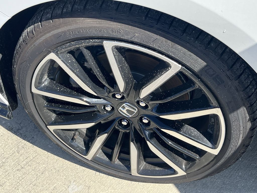 new 2025 Honda Accord Hybrid car, priced at $39,269
