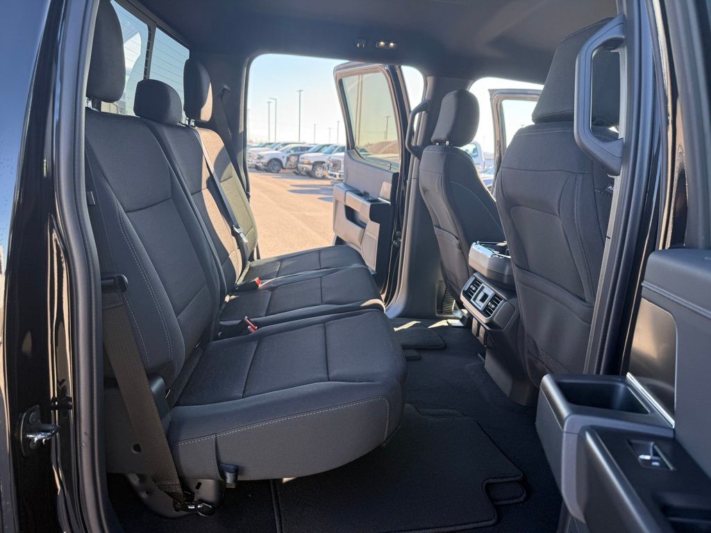 new 2024 Ford F-150 car, priced at $52,913