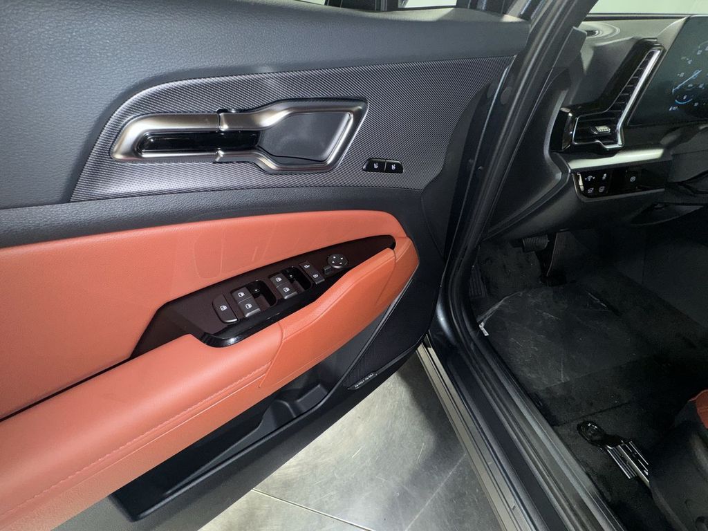 new 2025 Kia Sportage Hybrid car, priced at $39,274