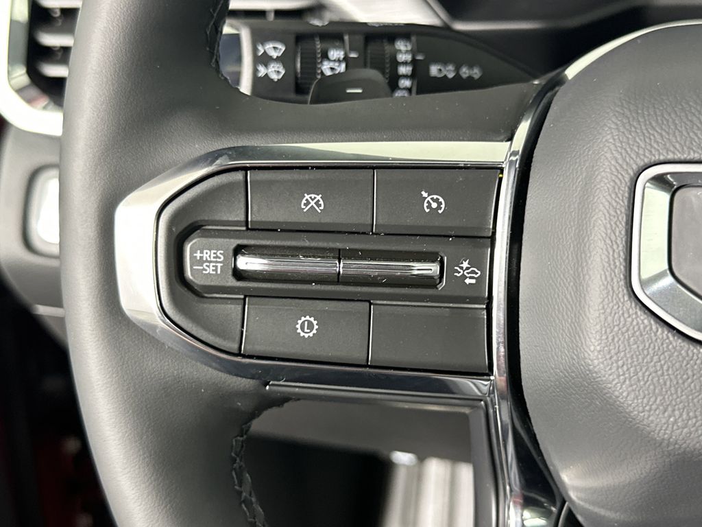 new 2025 GMC Acadia car, priced at $45,675