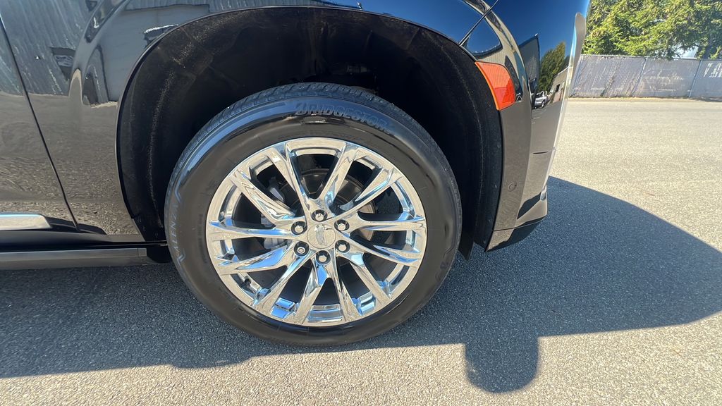 used 2021 Cadillac Escalade ESV car, priced at $61,300