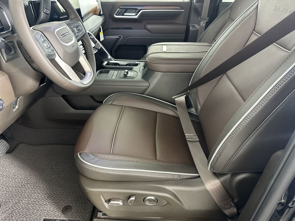 new 2025 GMC Sierra 2500HD car, priced at $85,634