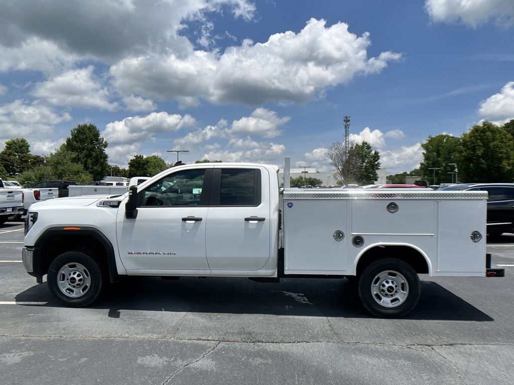 new 2024 GMC Sierra 2500HD car, priced at $46,703