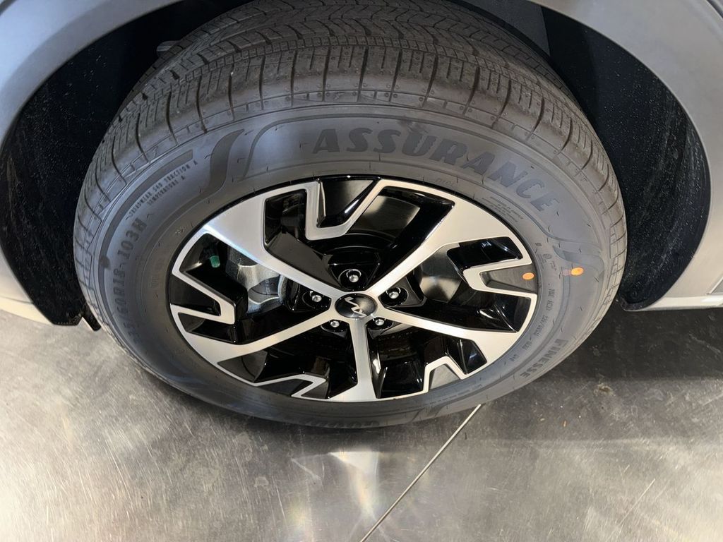 new 2025 Kia Sportage Hybrid car, priced at $33,615