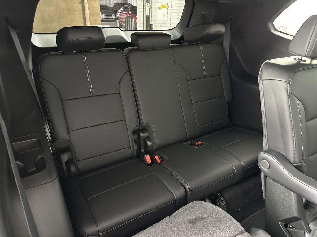 new 2025 GMC Acadia car, priced at $50,325