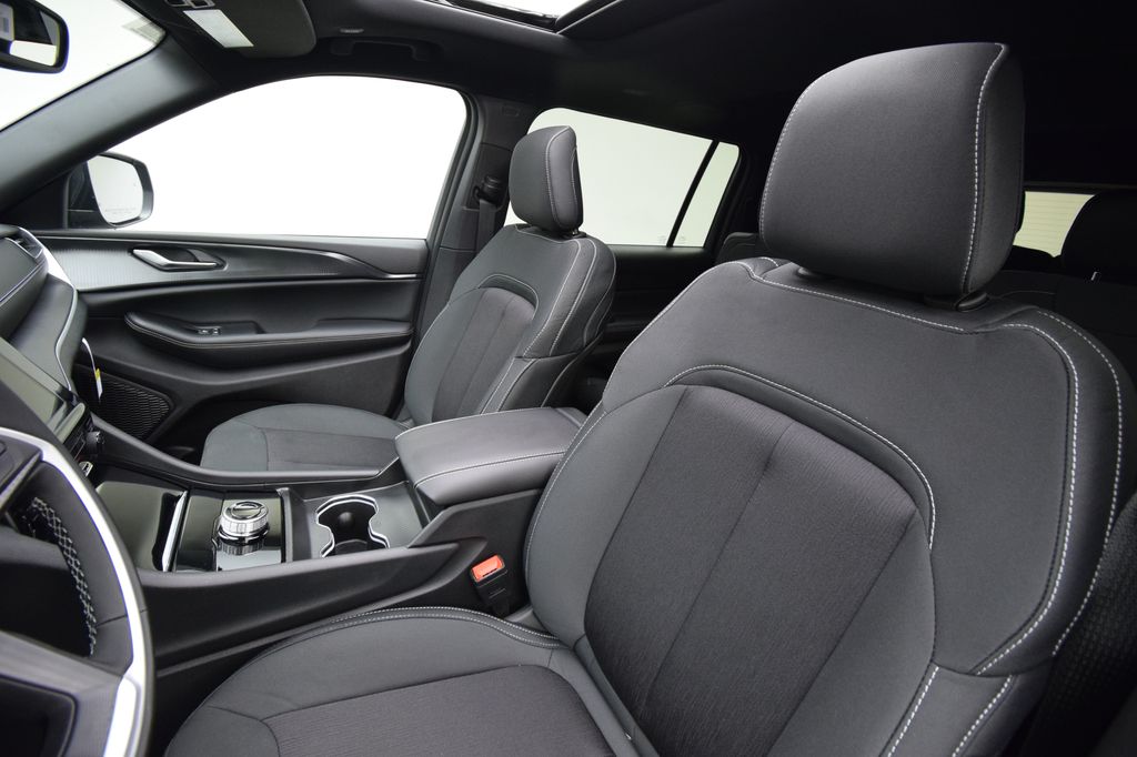 new 2025 Jeep Grand Cherokee L car, priced at $38,464
