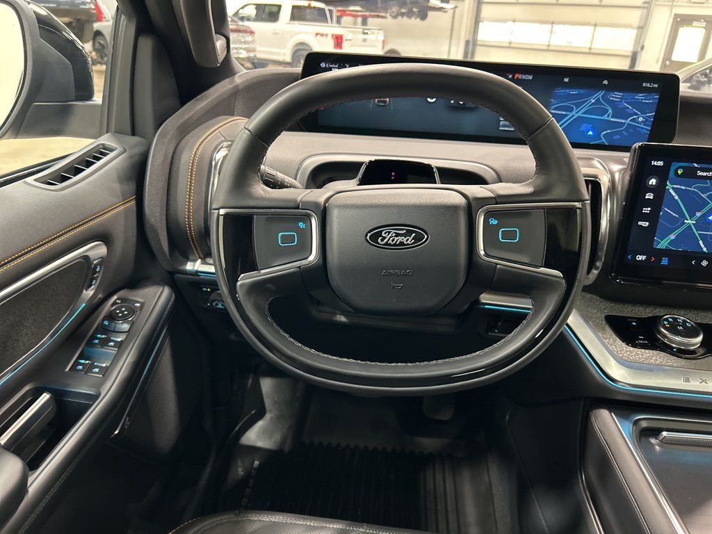 used 2025 Ford Expedition car, priced at $83,462