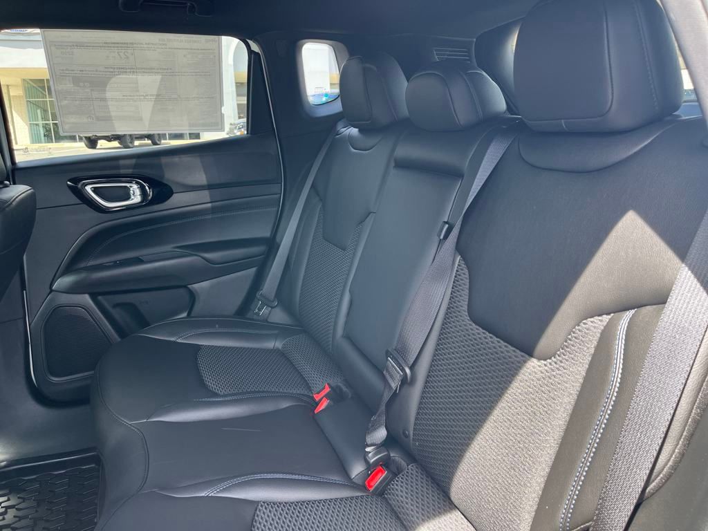 new 2025 Jeep Compass car, priced at $28,990