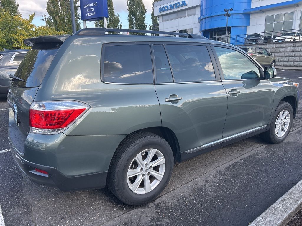 used 2013 Toyota Highlander car, priced at $14,992
