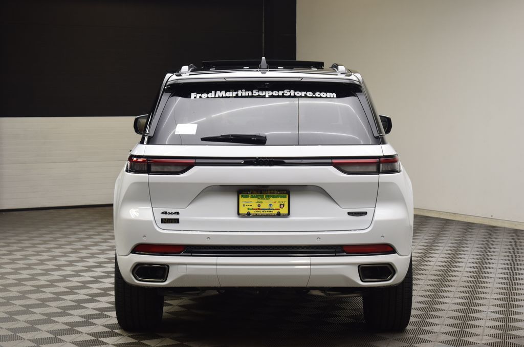 new 2025 Jeep Grand Cherokee car, priced at $68,580