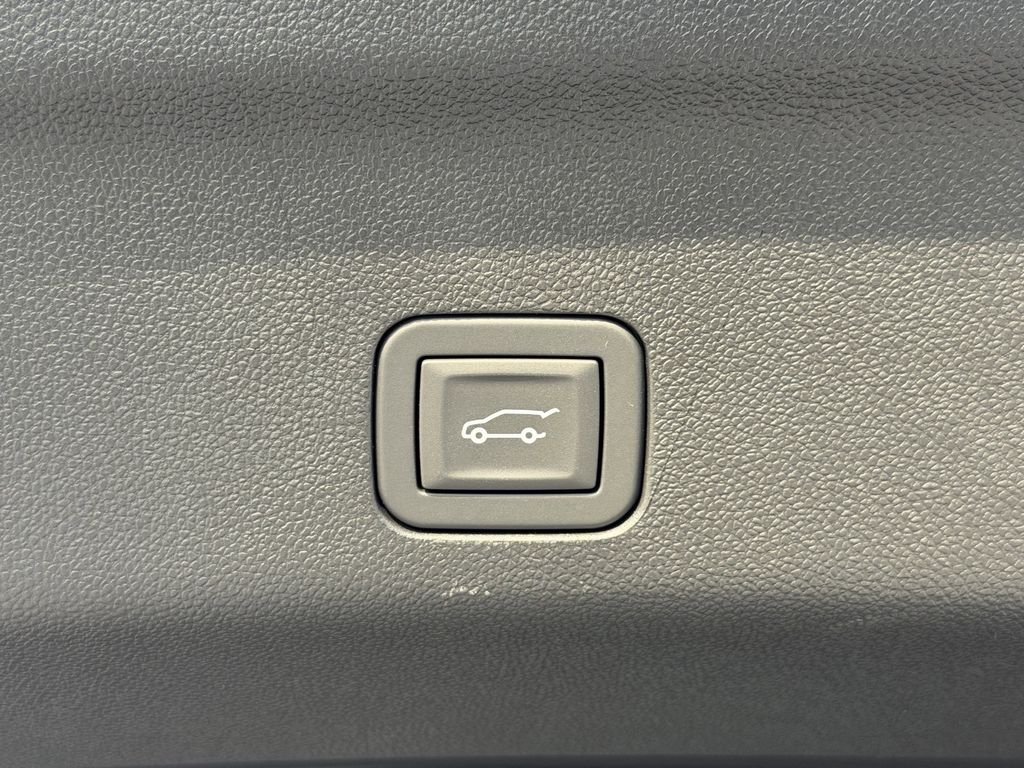 new 2026 Chevrolet Suburban car, priced at $81,800