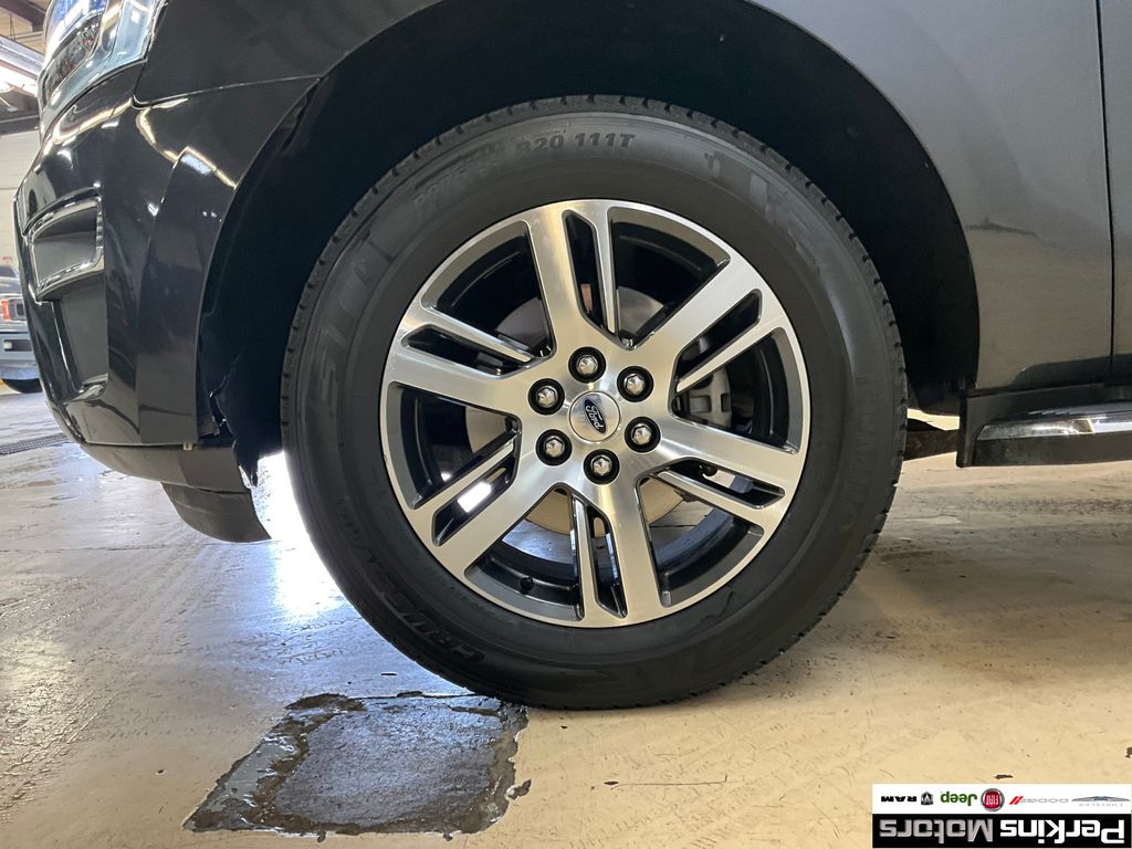 used 2023 Ford Expedition car, priced at $42,738