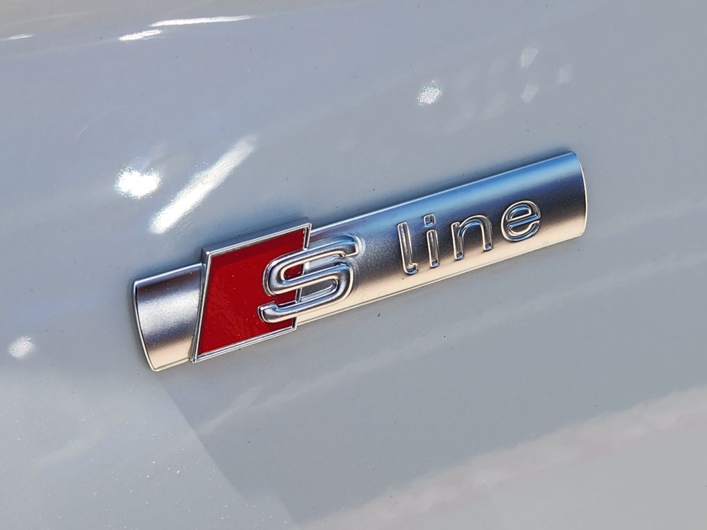 used 2022 Audi Q5 e car, priced at $37,592