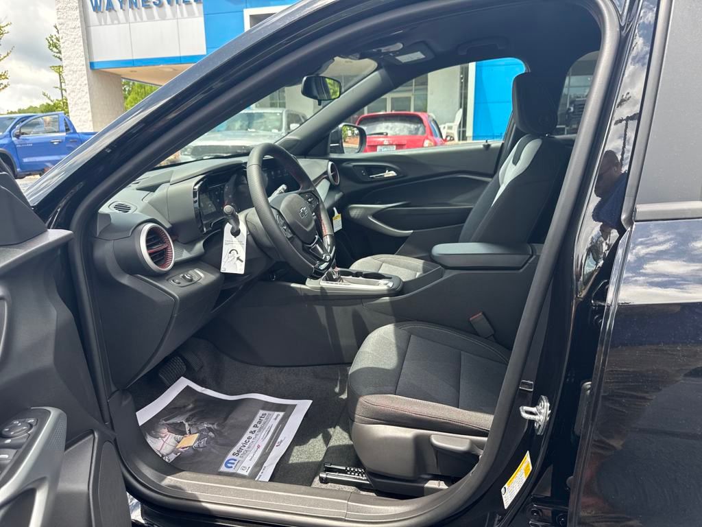 new 2025 Chevrolet Trax car, priced at $24,485
