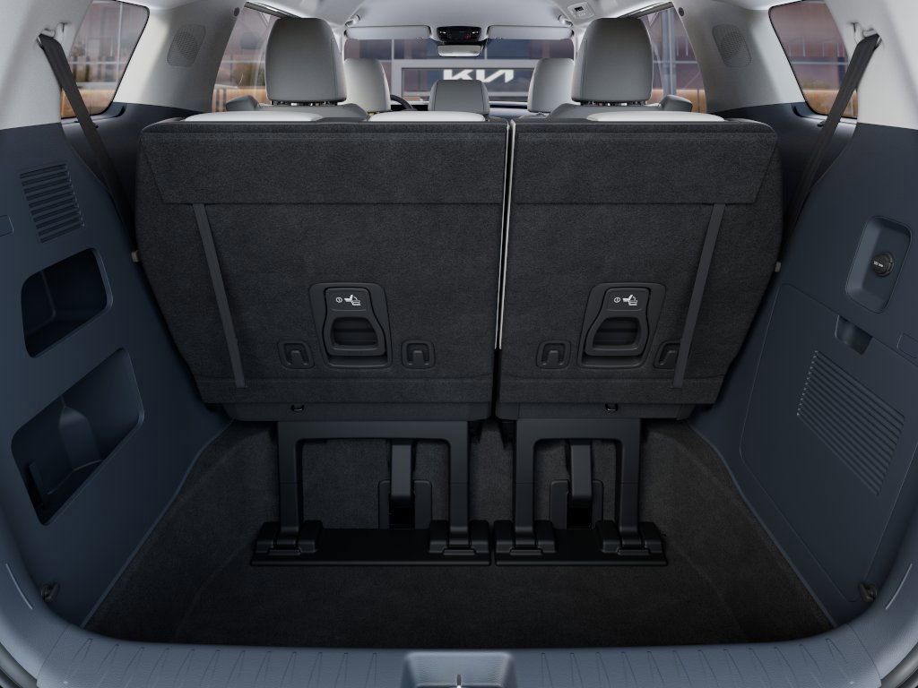new 2025 Kia Carnival Hybrid car, priced at $38,850