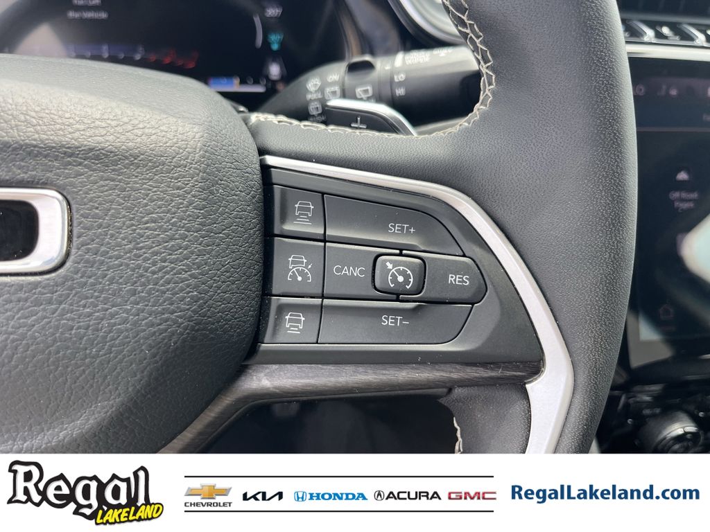 used 2023 Jeep Grand Cherokee car, priced at $24,595