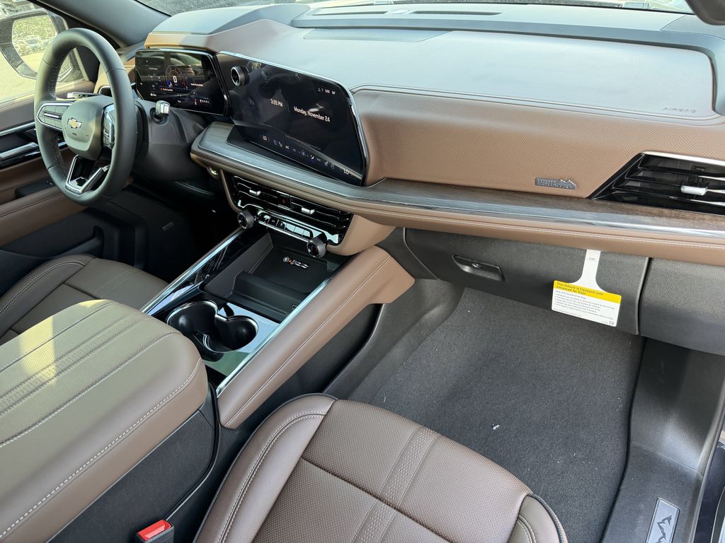 new 2026 Chevrolet Suburban car, priced at $81,800