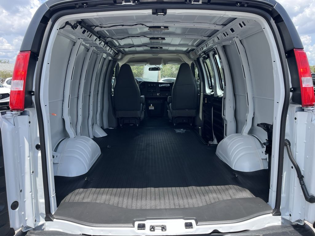 new 2025 GMC Savana 2500 car, priced at $45,200
