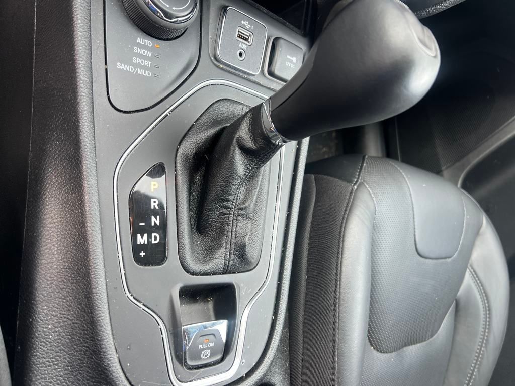 used 2021 Jeep Cherokee car, priced at $23,800