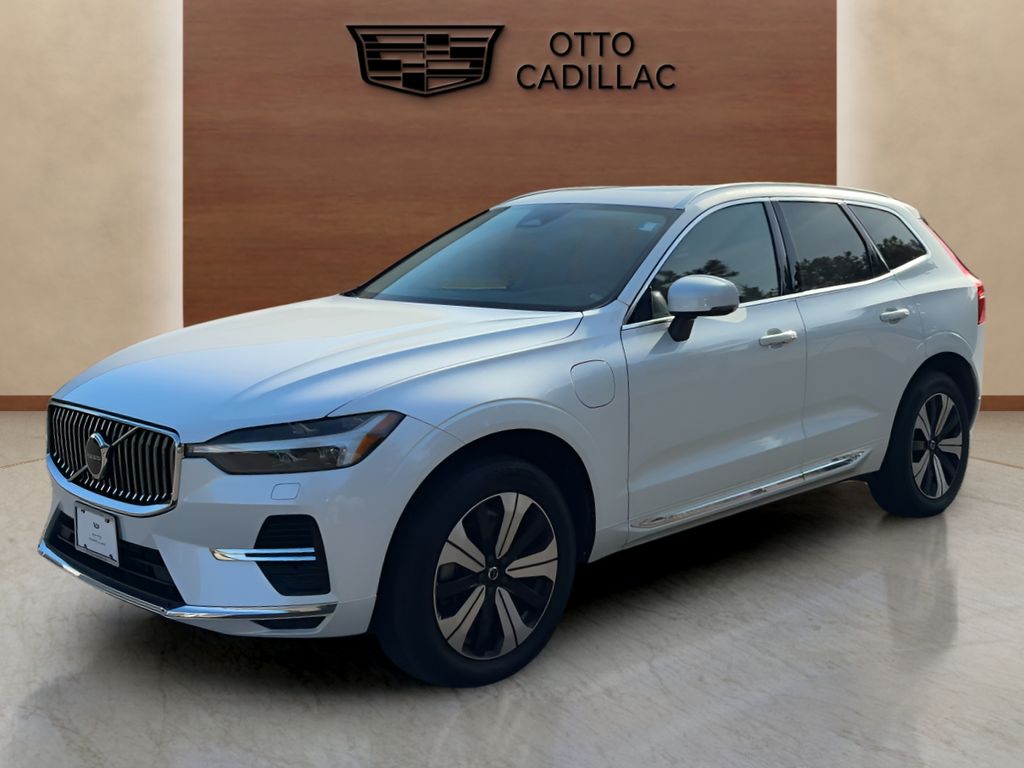used 2023 Volvo XC60 Recharge Plug-In Hybrid car, priced at $36,400