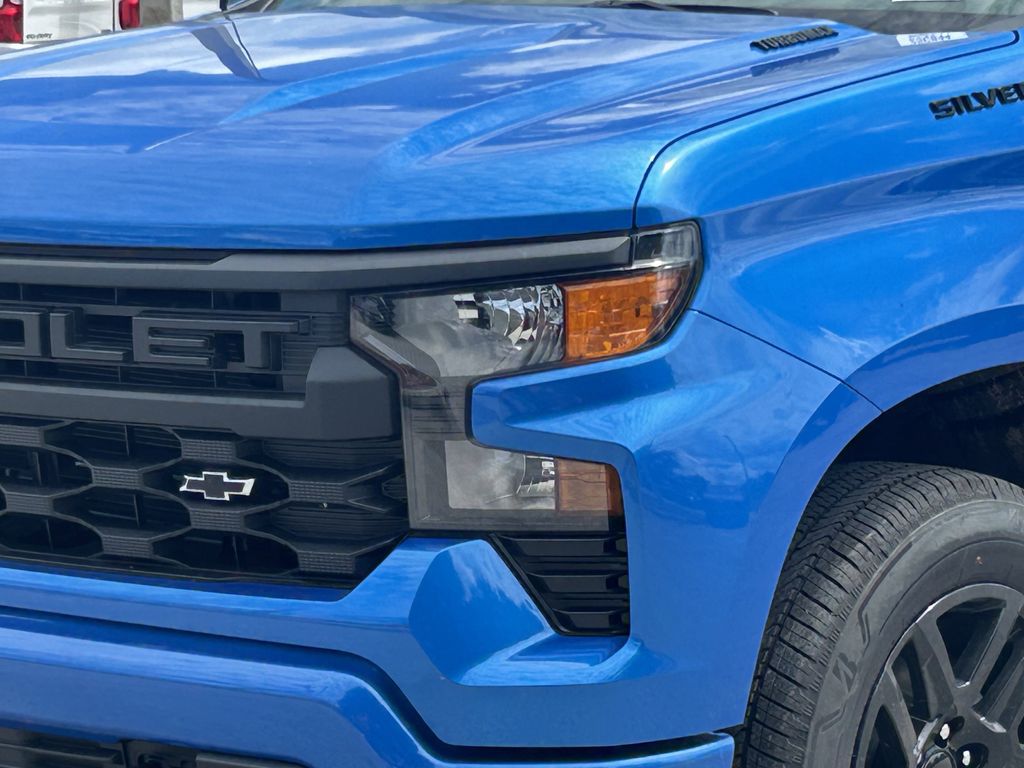 new 2025 Chevrolet Silverado 1500 car, priced at $34,325