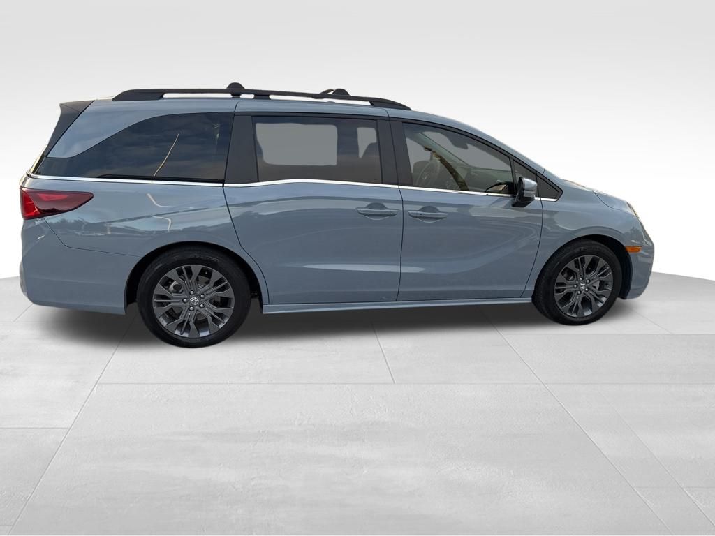used 2025 Honda Odyssey car, priced at $42,491