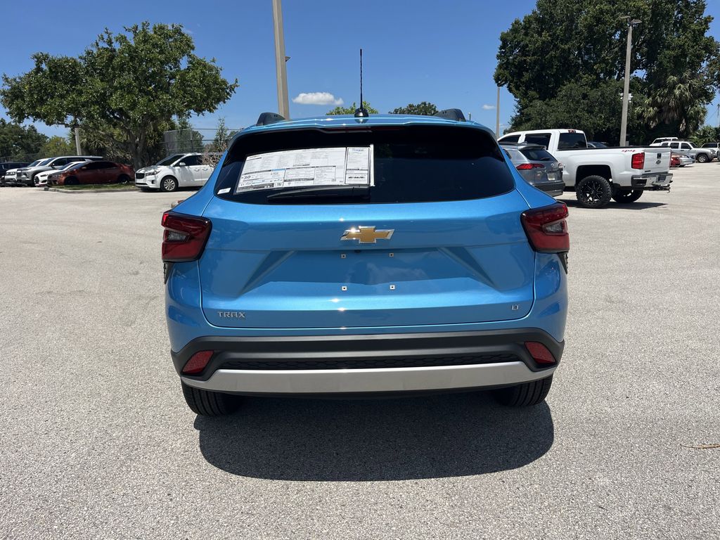 new 2025 Chevrolet Trax car, priced at $23,241