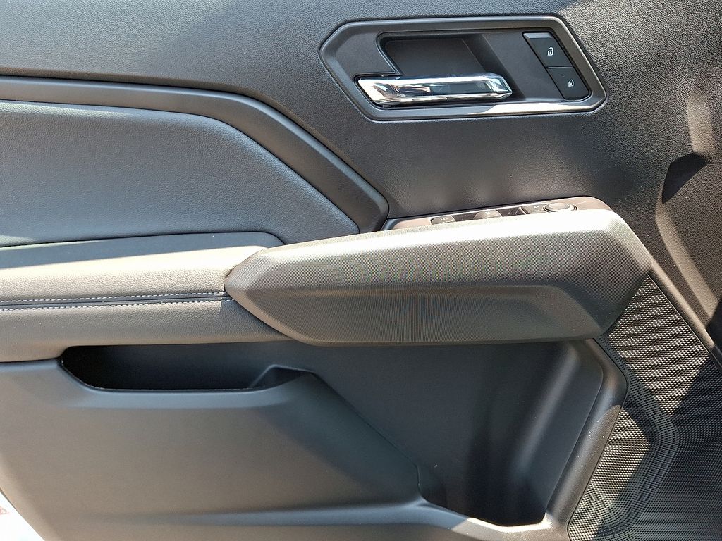 new 2025 Chevrolet Colorado car, priced at $43,460