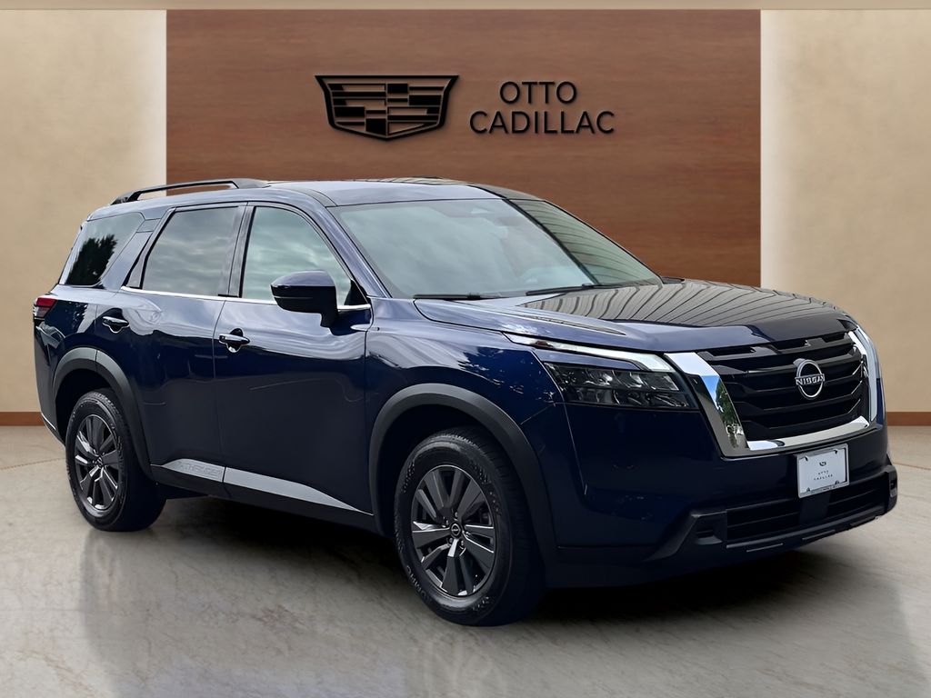 used 2024 Nissan Pathfinder car, priced at $30,900