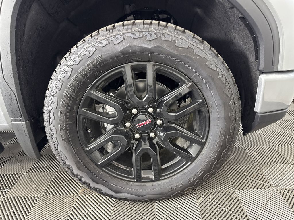 new 2025 GMC Sierra 1500 car, priced at $61,925