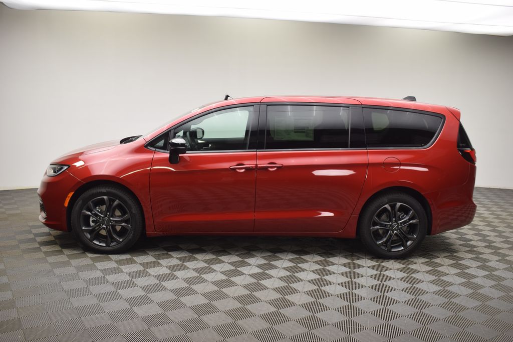 new 2026 Chrysler Pacifica car, priced at $46,000