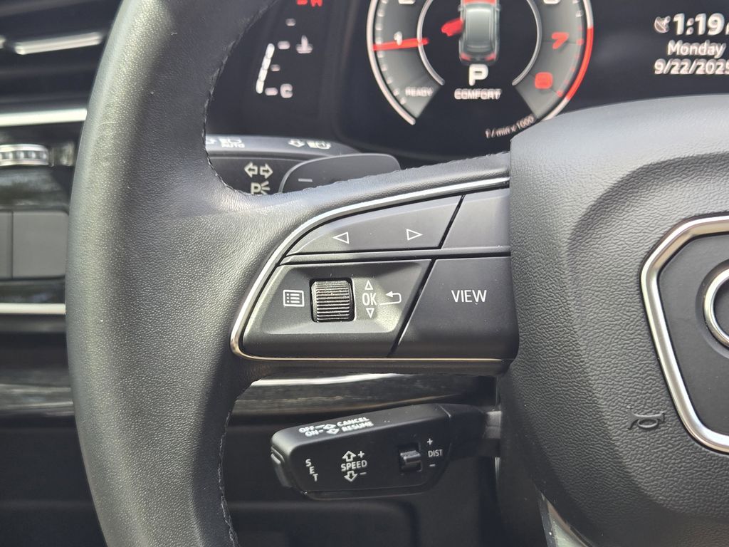 used 2023 Audi Q7 car, priced at $40,283