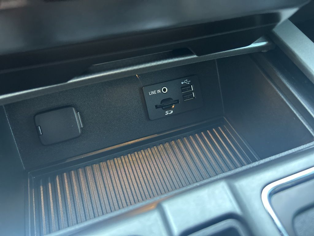 used 2015 Ford F-150 car, priced at $17,400