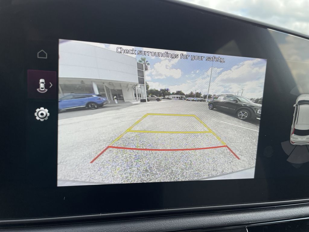 new 2025 Kia Niro car, priced at $33,084