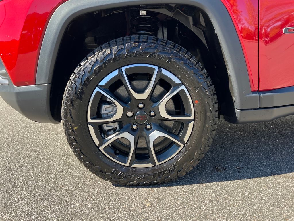 new 2026 Jeep Compass car, priced at $38,005