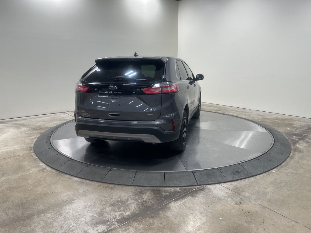 used 2022 Ford Edge car, priced at $28,469