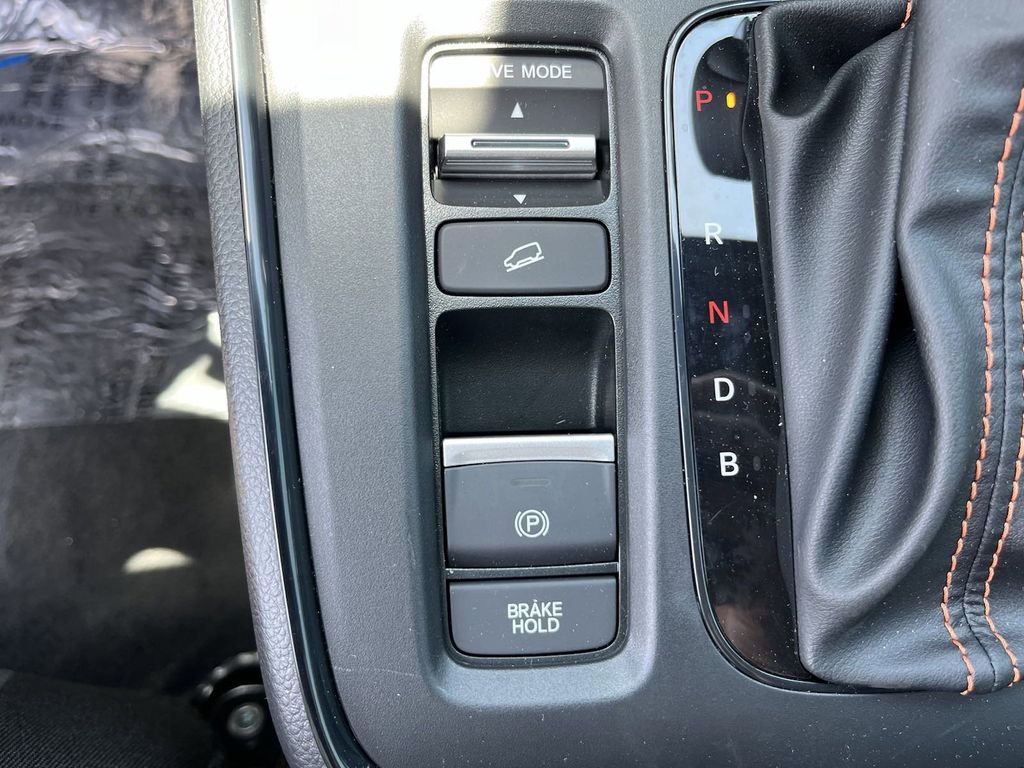 new 2025 Honda CR-V Hybrid car, priced at $34,603
