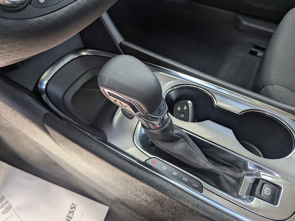 used 2024 Chevrolet Malibu car, priced at $17,994